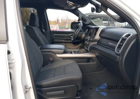 2022 Ram 1500 Big Horn 4X4 6'4 Box z USA, uszkodzony, nr VIN 1C6SRFBT7NN375197